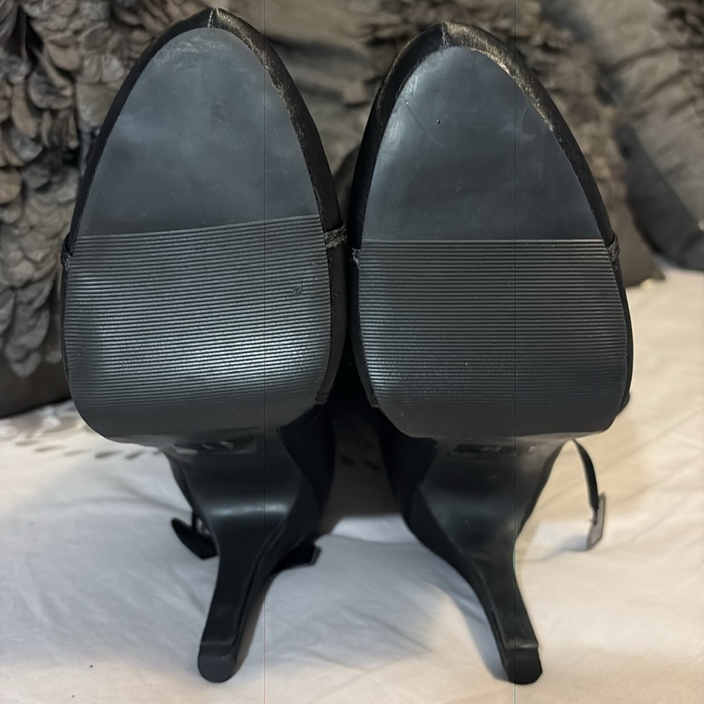 Ellie Black Heeled Boots - Picture 6 of 14